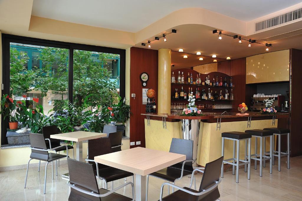 Hotel Ausonia Milano Marittima Esterno foto